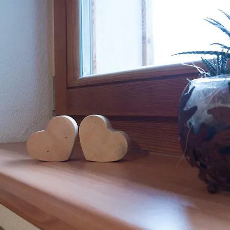 Nature Apis Landheim Apartment *